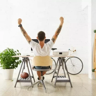 Consejos de buena postura en el trabajo. FIV DONO